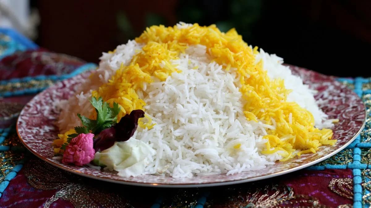 Persian Basmati rice with Saffron(برنج زعفرانی )
