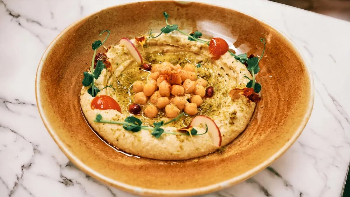 17.Hummus with Pistachio Pesto