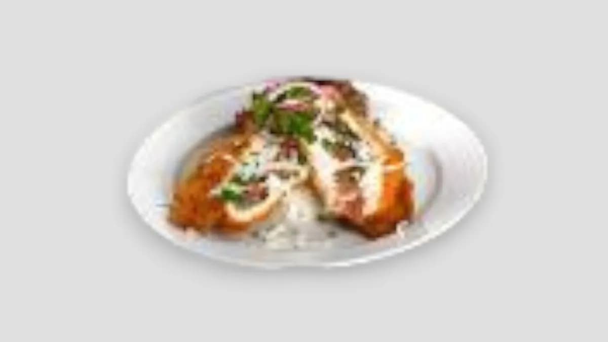 Rántott csirkemell sonkával gombával töltve