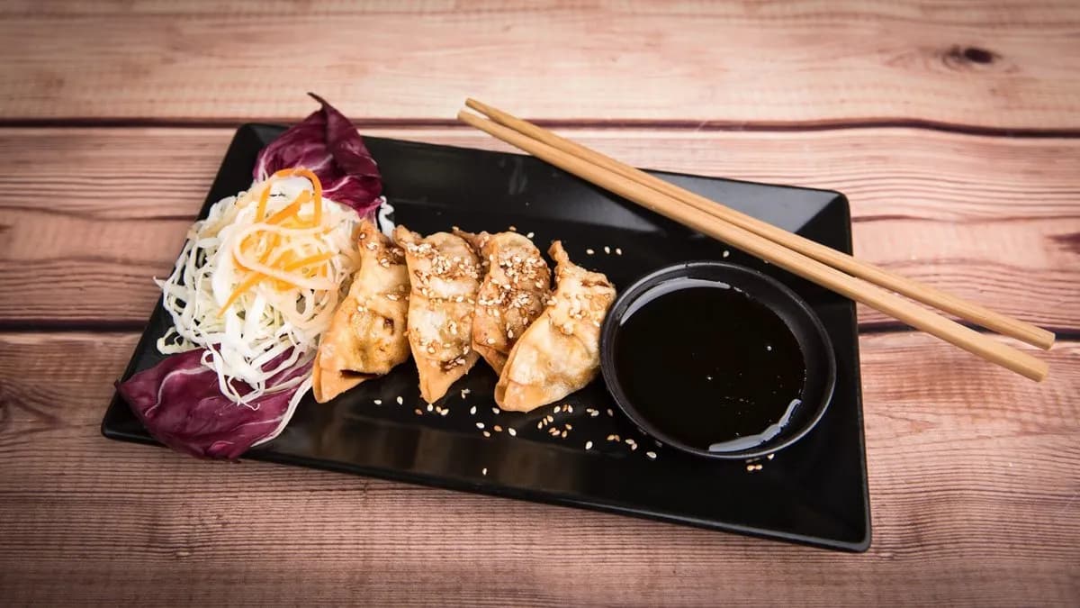 10. Gyoza