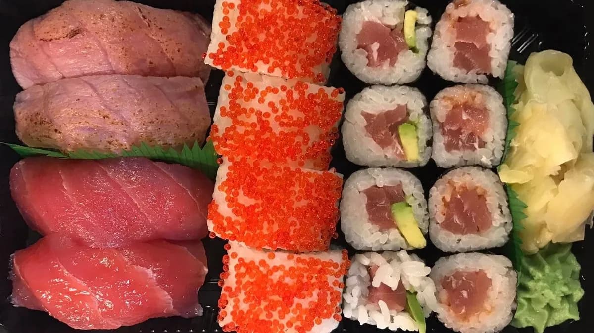 SM5. Tekka maki-nigiri box - 16 db