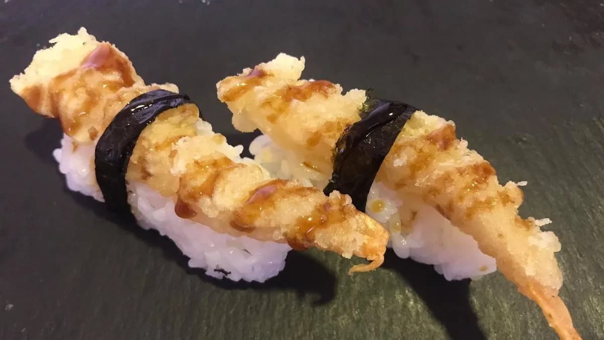 Tempura rák Nigiri (2 db)