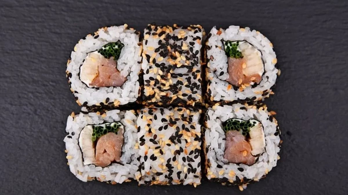 Füstölt lazac Alaszka maki (6 db)