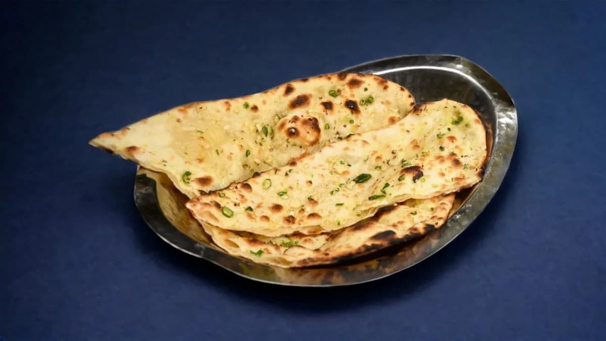 123. Chili Garlic Naan