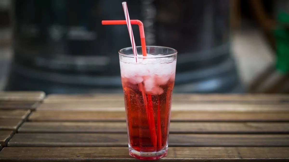 Mentás szamóca (0,5l)