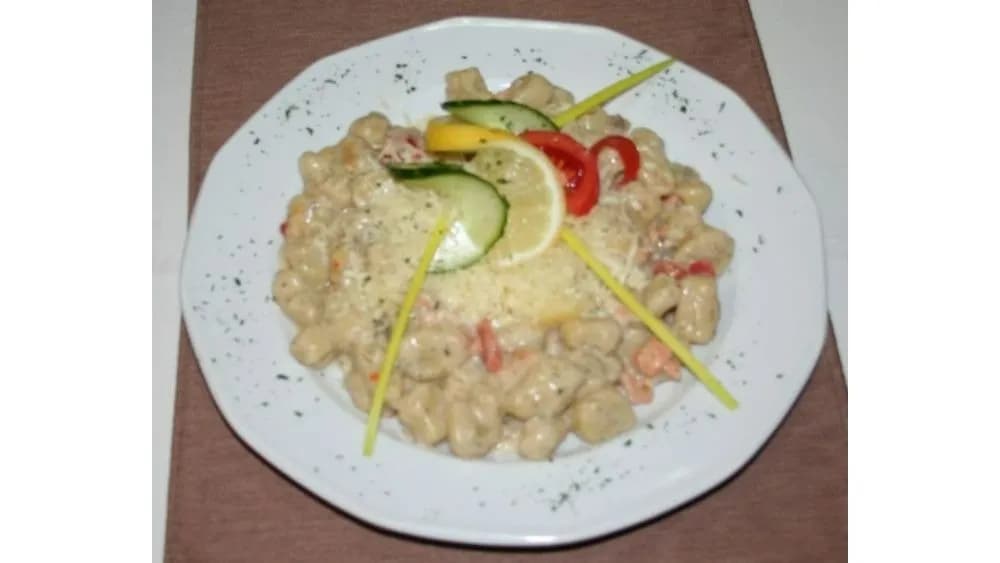 Kapros füstölt lazacos gnocchi