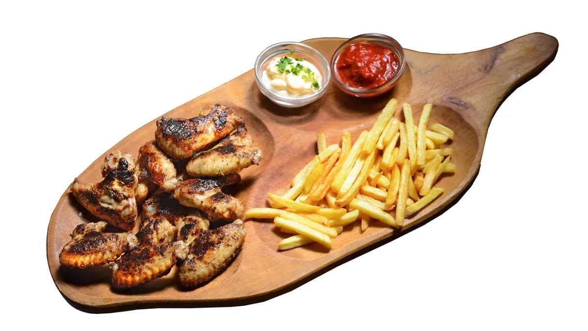 Grillezett Csirkeszárny Tál 5db-os, házi szószokkal