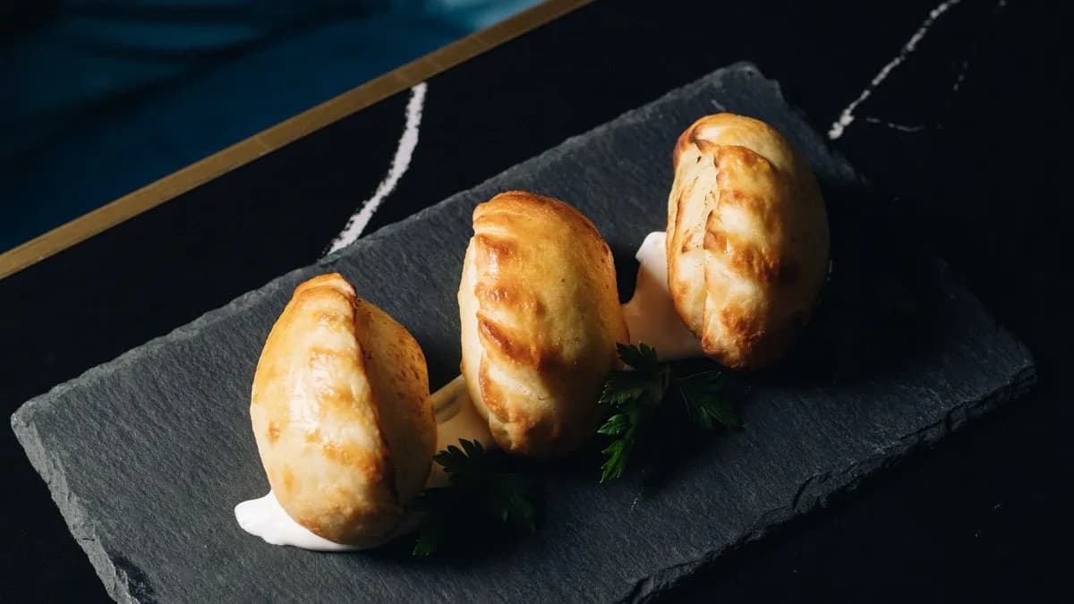 HÚSSAL TÖLTÖTT PIRÁSKI