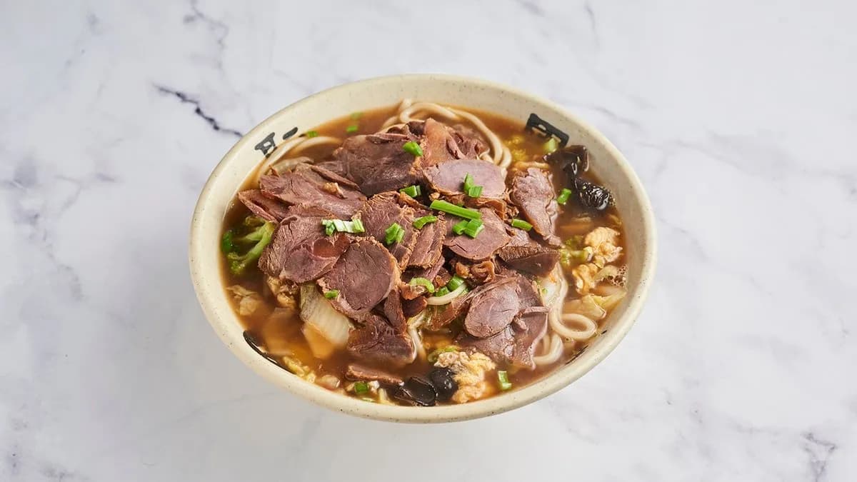 Ramen leves marhahússal (csípős / nem csípős)