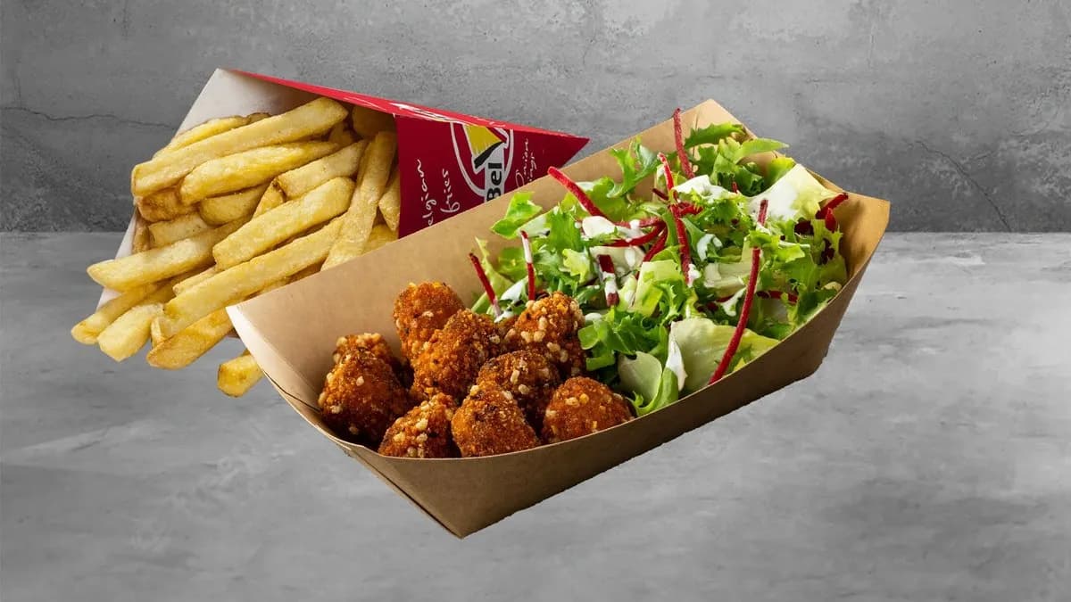 Vega "csirke" nuggets választható krumplival