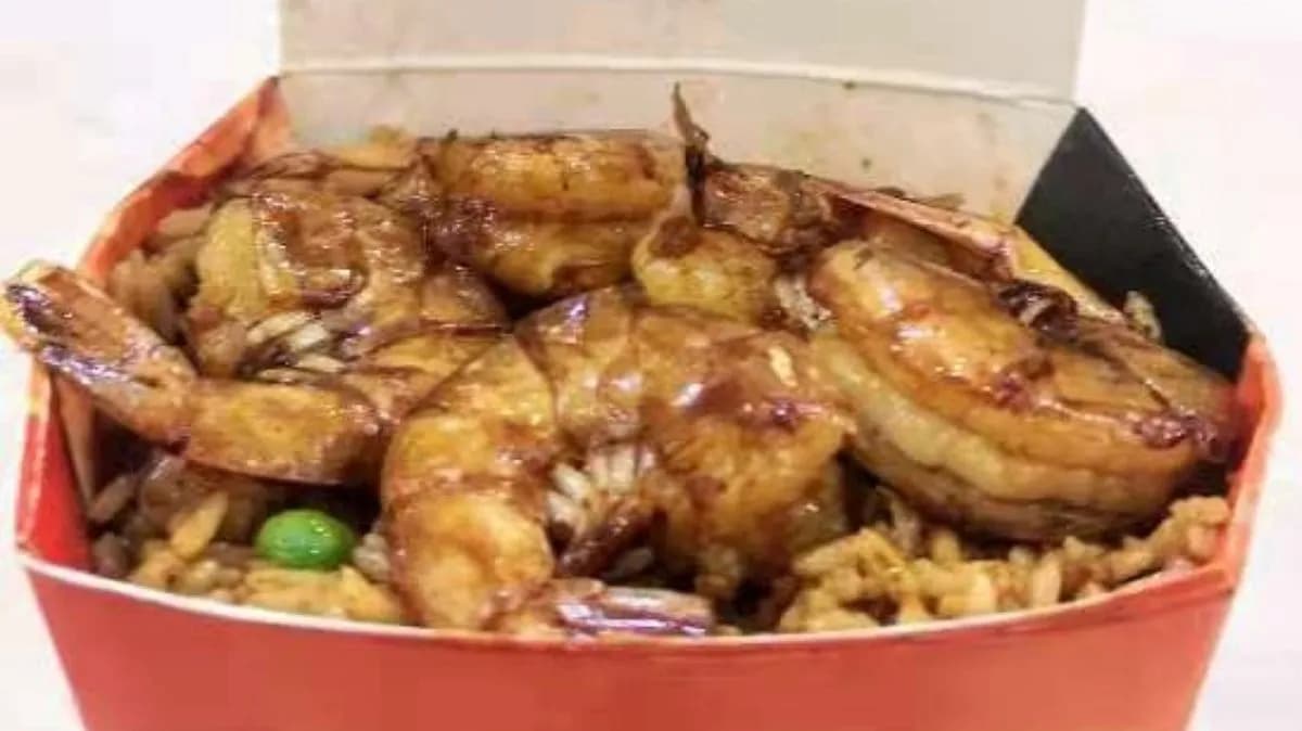 Pirított rizs rákkal