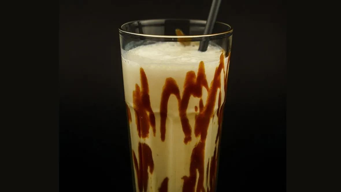 Karamell-Banán-Keksz Shake