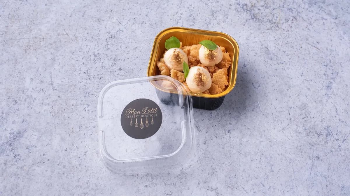 Bazsalikomos citrom pohár desszert