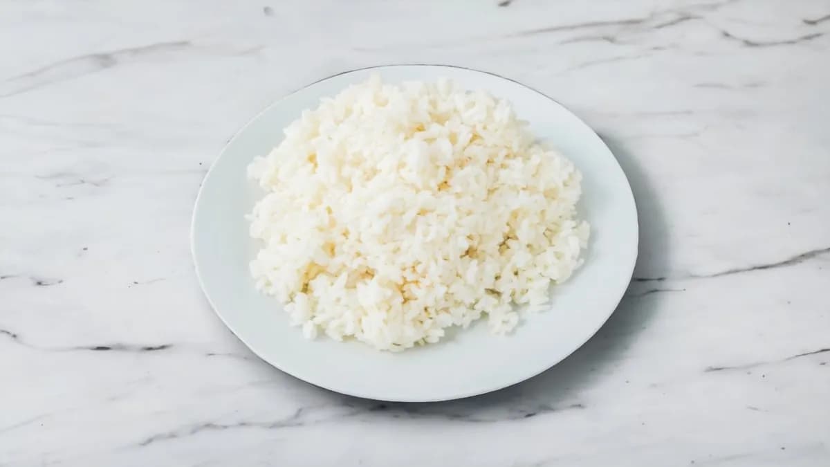 26. Párolt Rizs - Cơm trắng