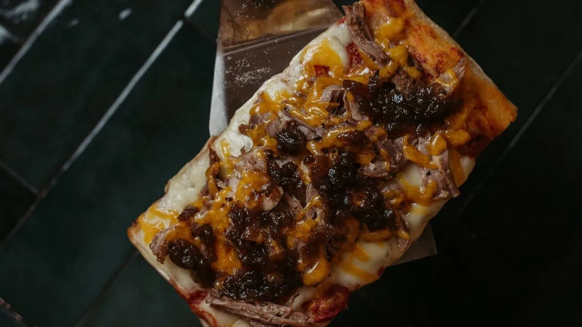 Pulled Pork Special pizzaszelet