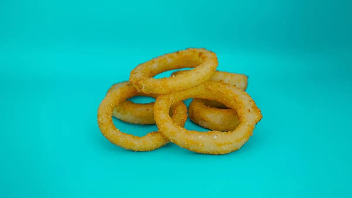 SÖRBUNDÁS HAGYMAKARIKA