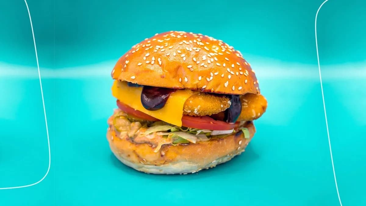 THE SMOKEY BIRD BURGER