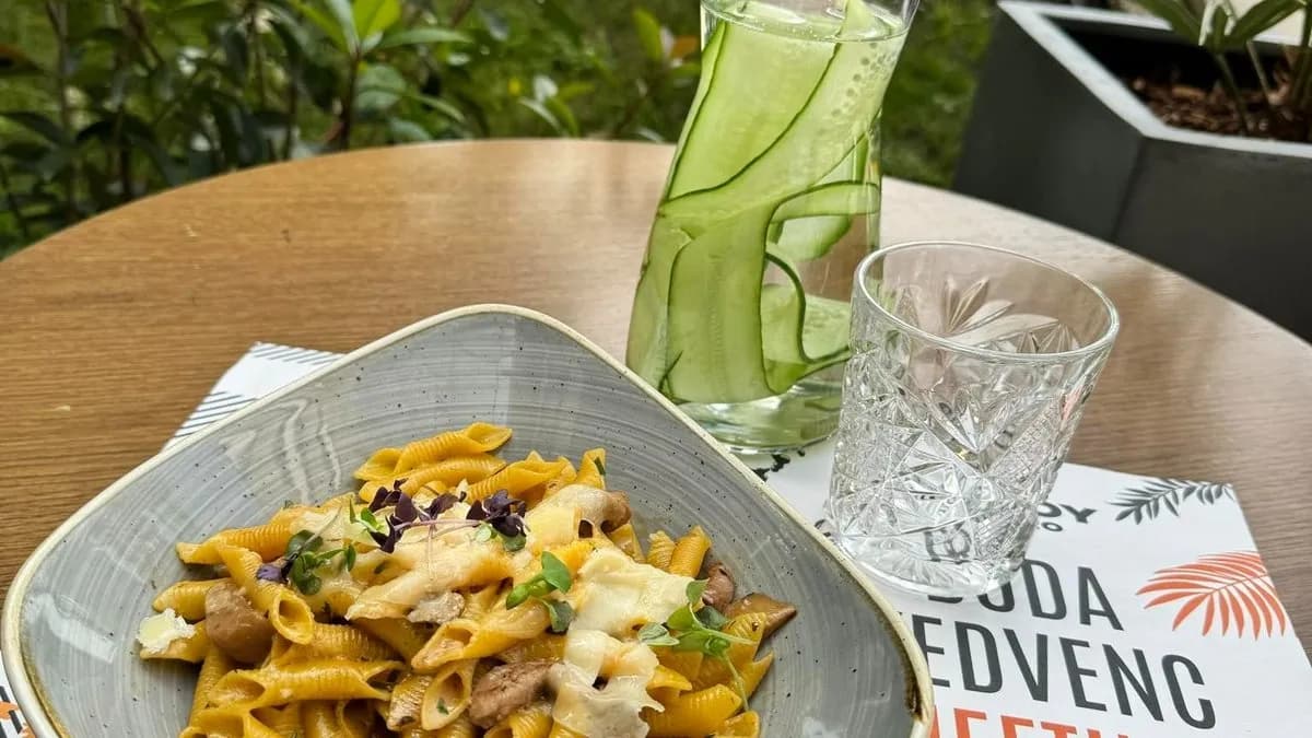 Kacsás vargányás garganelli parmezánnal