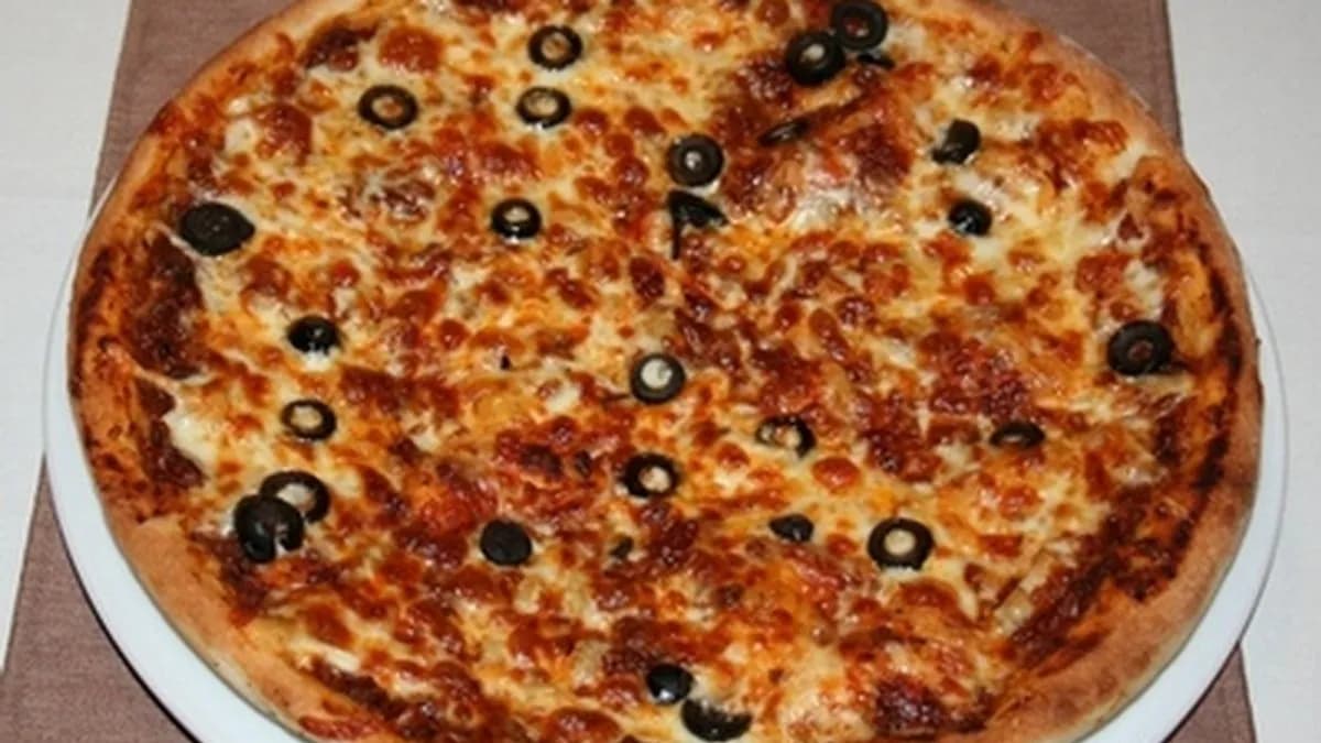 Bolognai pizza (26 cm)