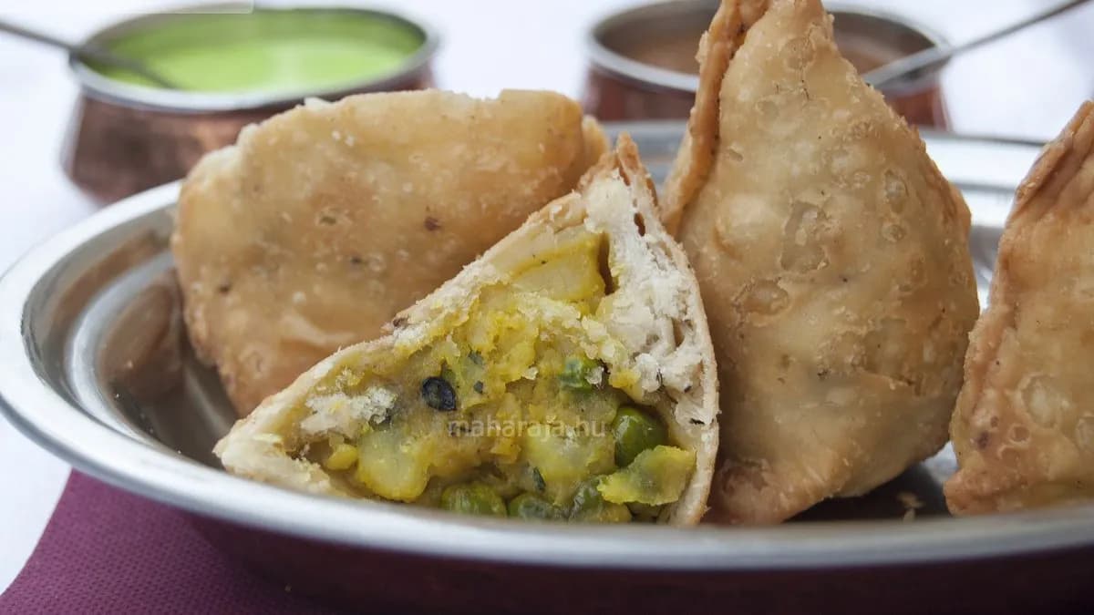 Vegetariánus samosa (Vegetarian Samosa)