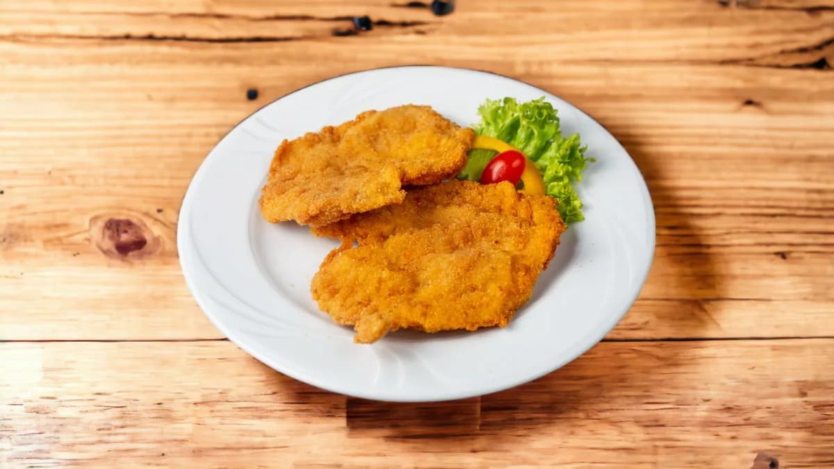 2db rántott csirkemell körettel