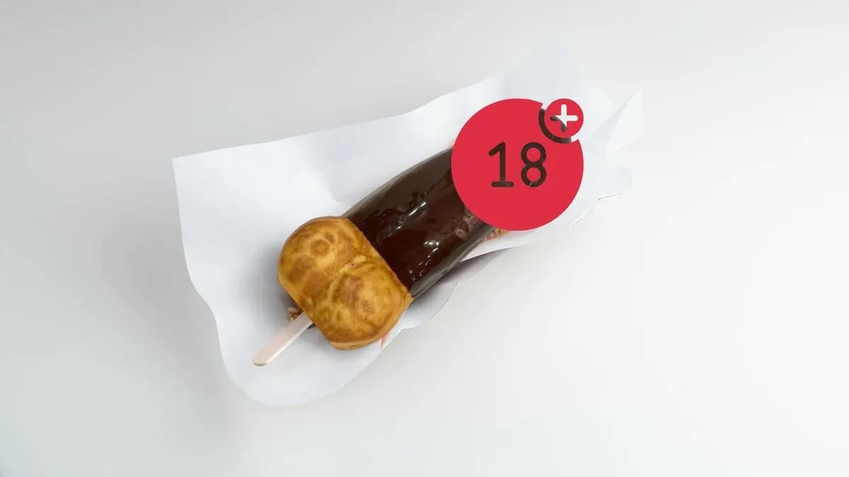 Dick Waffle dark chocolate sauce