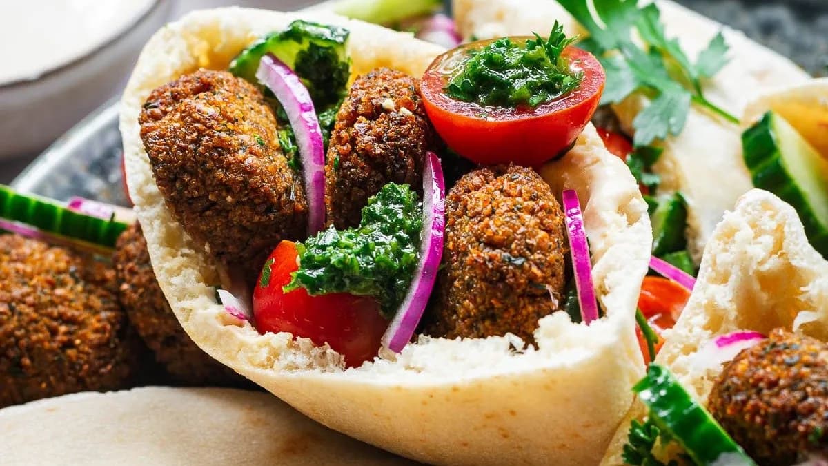 falafel pita