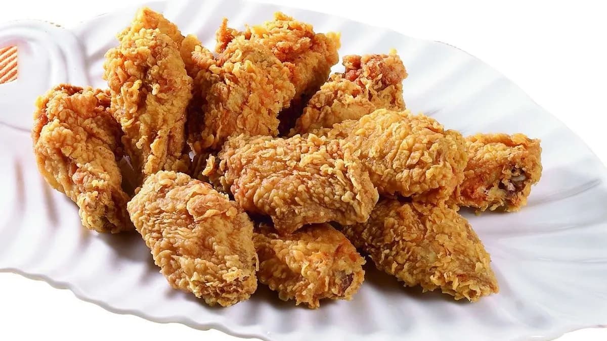 Csípős csirkeszárny bundában