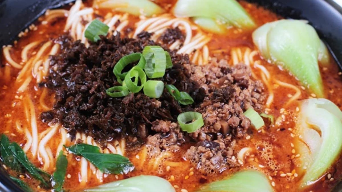 A92 : Szecsuáni leveses tészta (1fős adag)