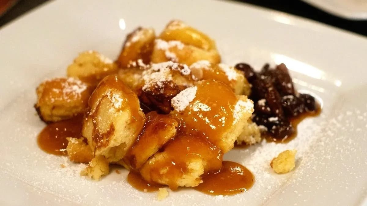 Császármorzsa, baracklekvár, mazsola