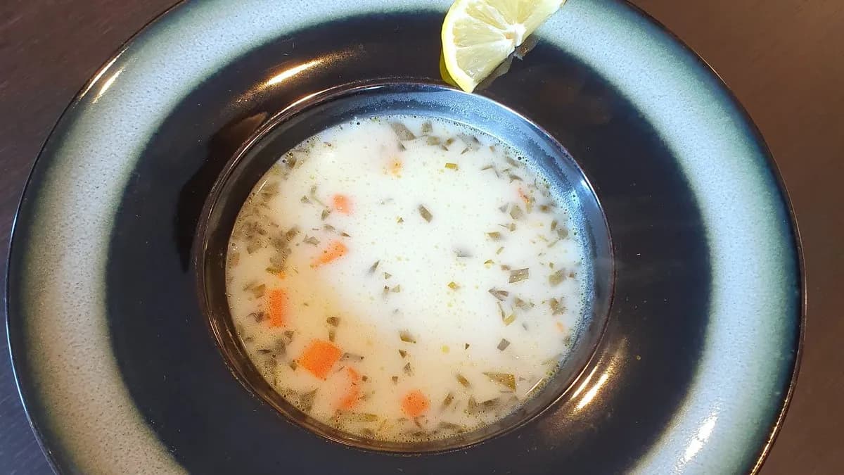 Tárkonyos csirkeraguleves