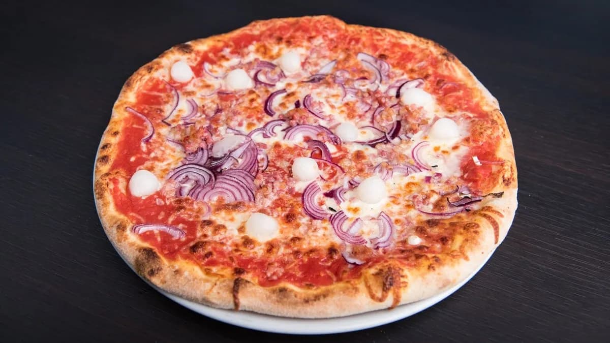 Cipolla pizza