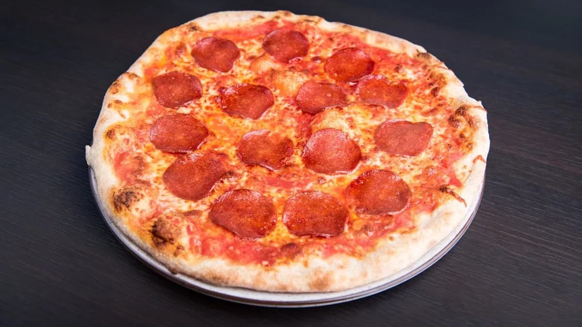 Pizza con salami
