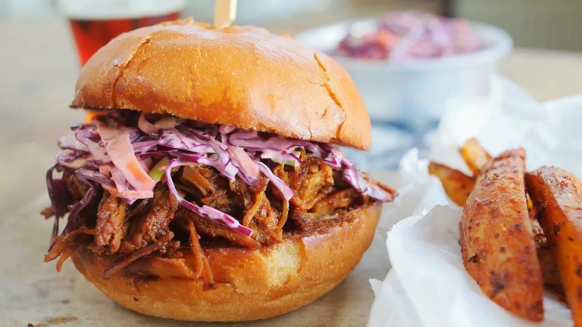 Tépett sertéshús/Pulled Pork Sandwich