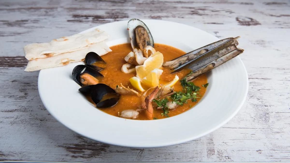 Velencei paradicsomos halleves