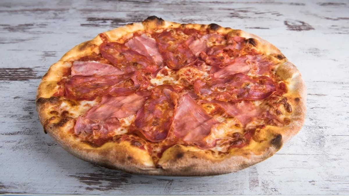 Salame e cotto Pizza
