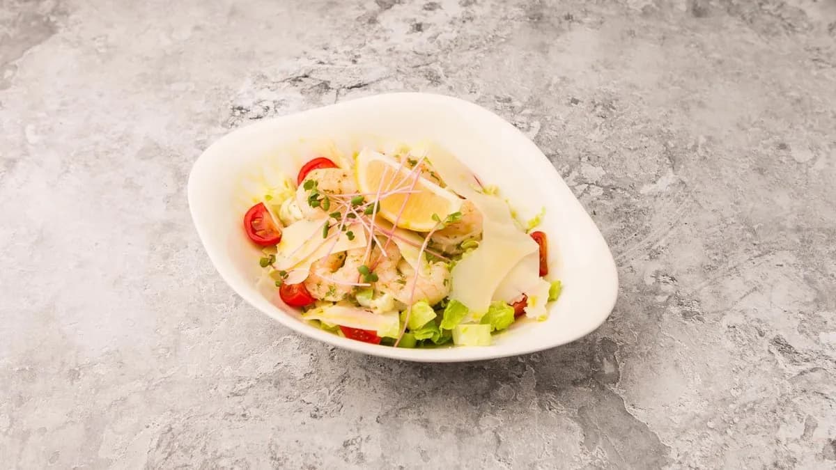 Cázár saláta garnélával