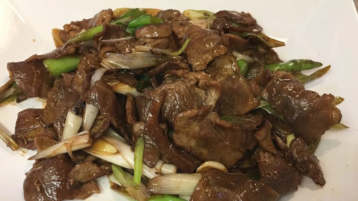 D10 Kínai köményes bárány 孜然羊肉