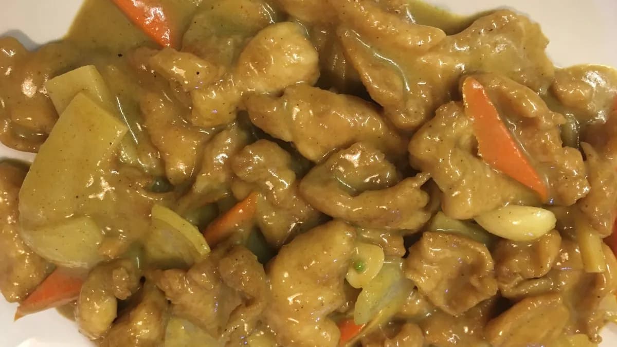 C06 Curry-s csirke 咖喱鸡肉