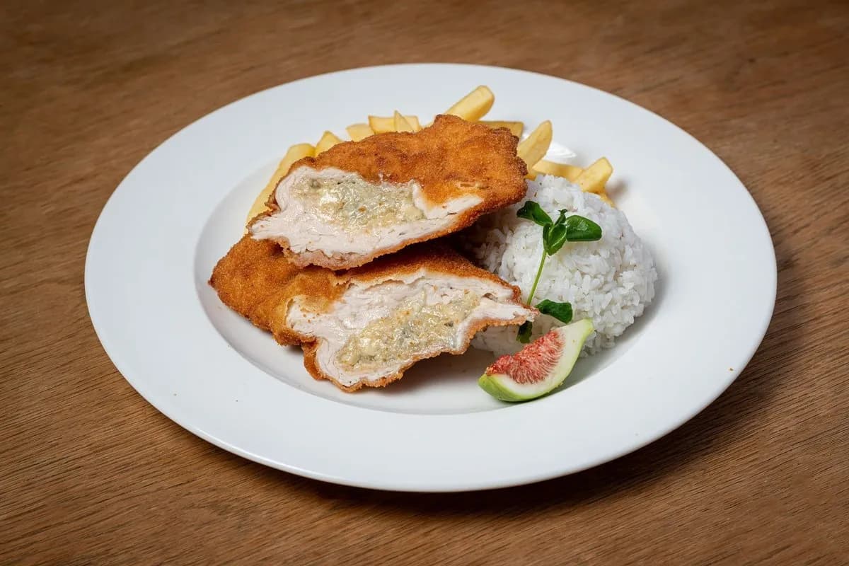 Roqueforttal töltött pulykamell