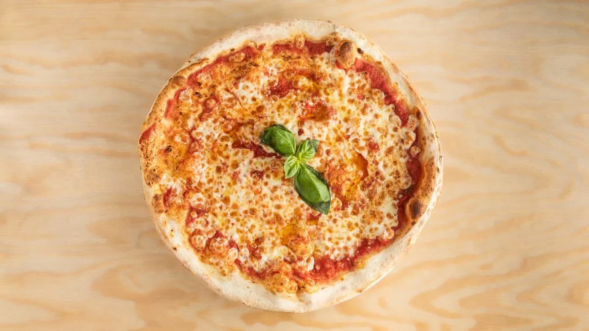 Margherita pizza