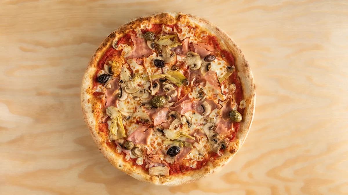 Quattro stagioni pizza