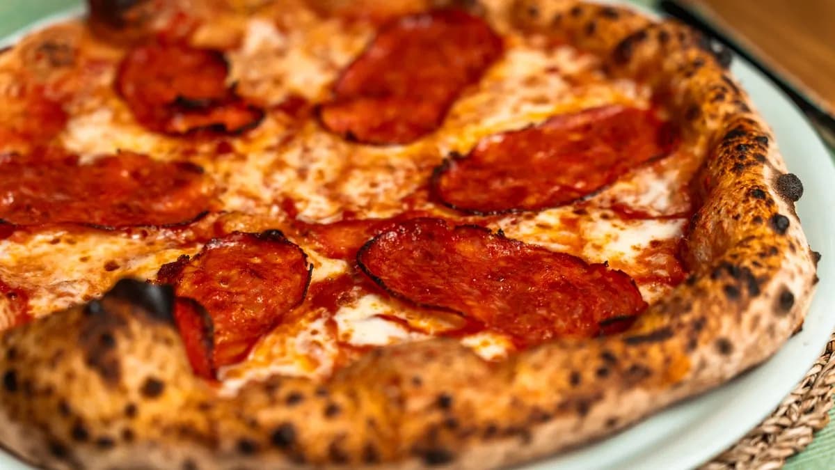 Pizza Salame Piccante