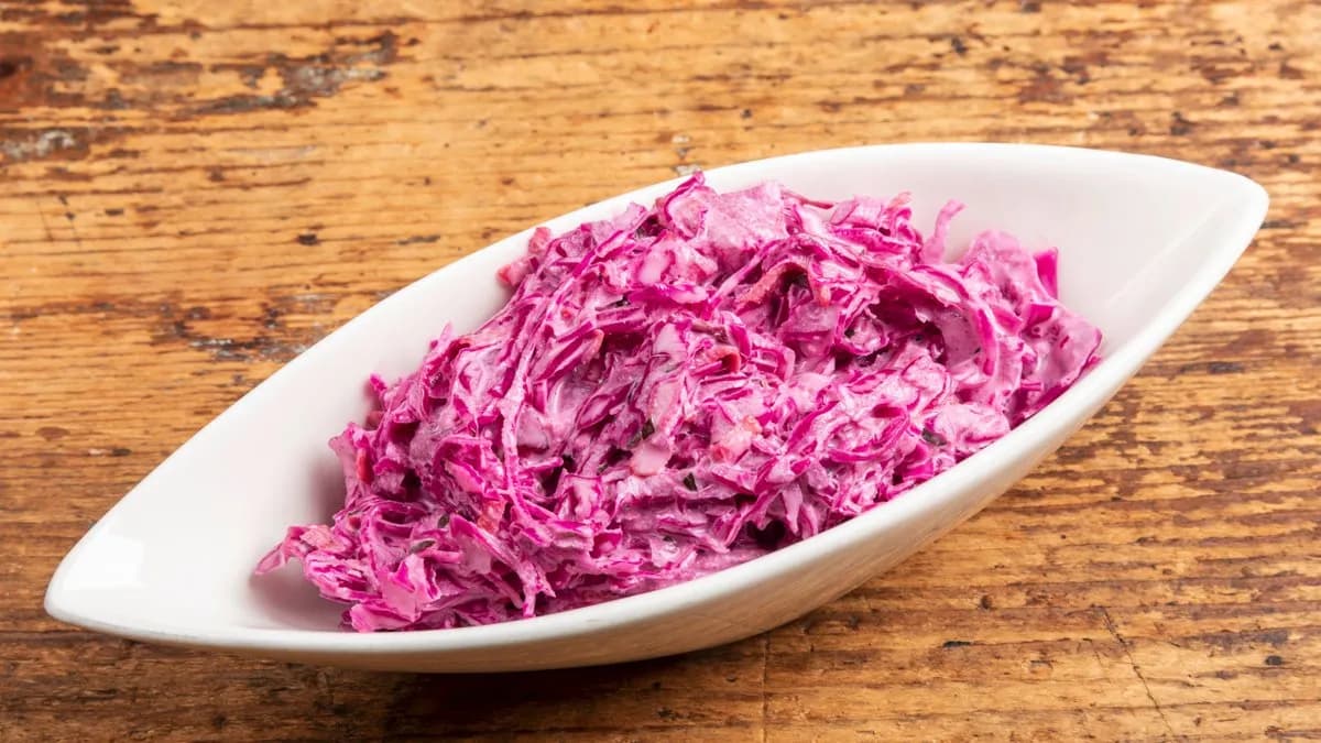 Gyömbéres lilakáposzta coleslaw