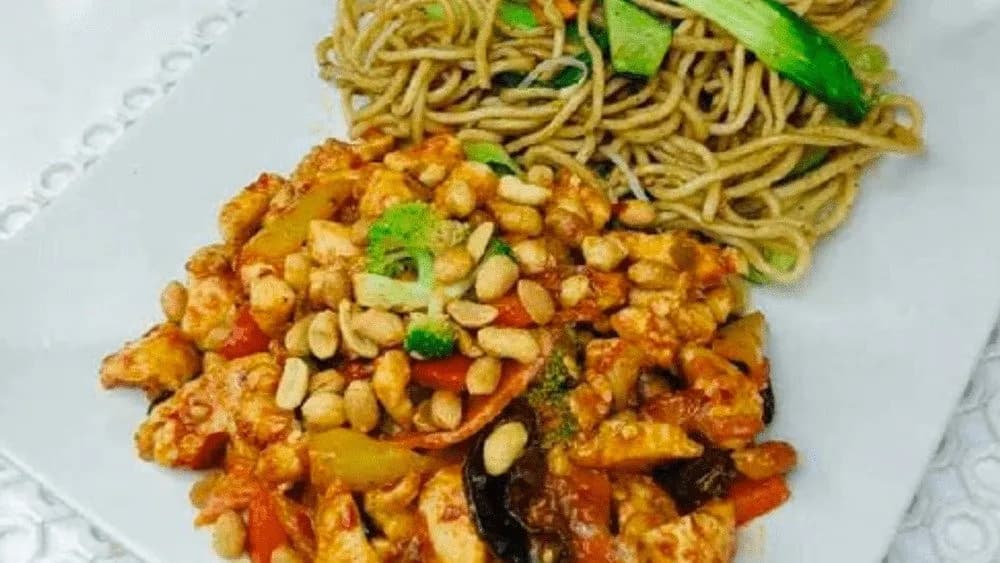 C5 "Kung Pao / Gong Bao"Csirke Tészta