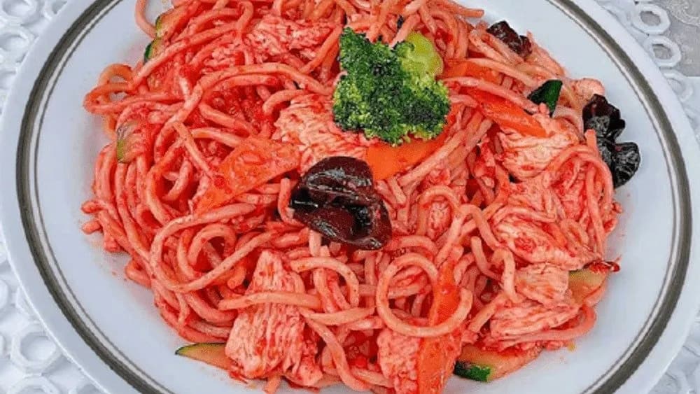 L9 Piros Currys Csirkehús Sült Tészta