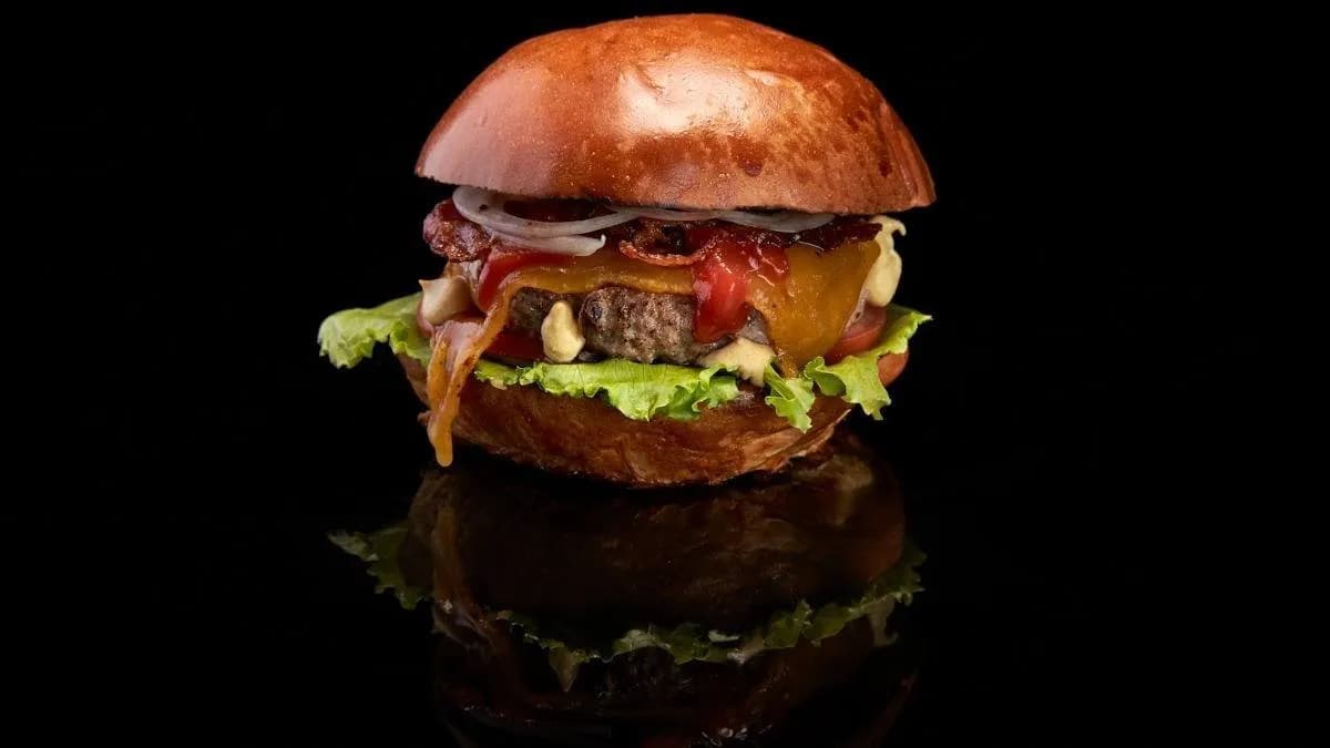 Smoky Jalapeno Cheddar burger