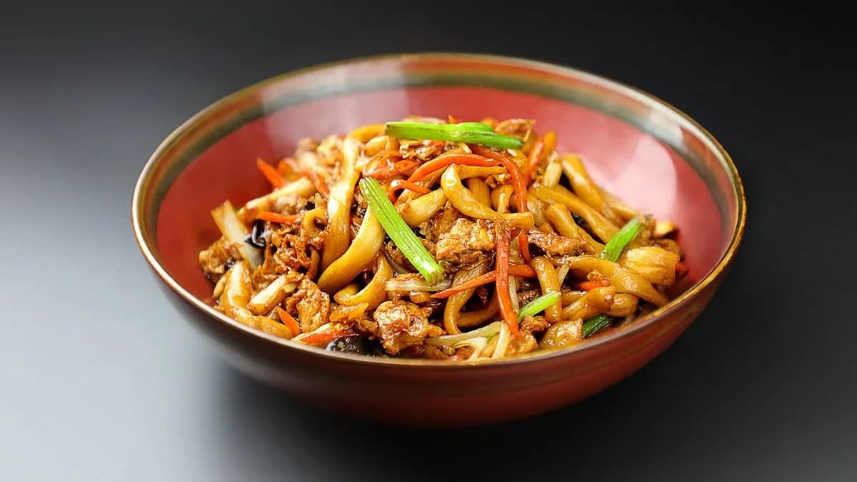 S21. Tojásos Pirított Házi Tészta Zöldségekkel