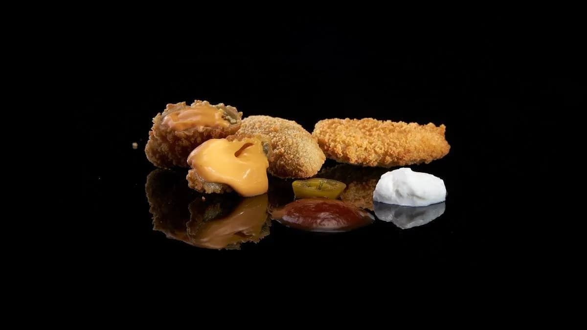 Rántott jalapeno paprika cheddar sajttal töltve 3 db