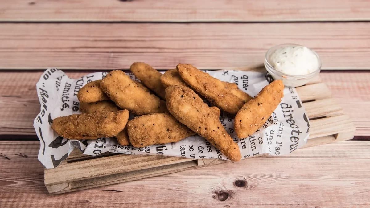 B&B's Csirkemellcsíkok (10db) + 2 szósz